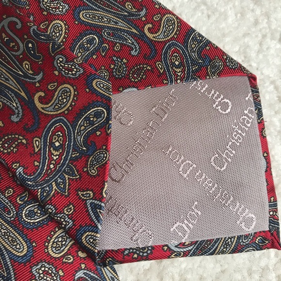 CHRISTIAN DIOR Red Paisley 100% Silk Vintage Tie - Picture 4 of 5